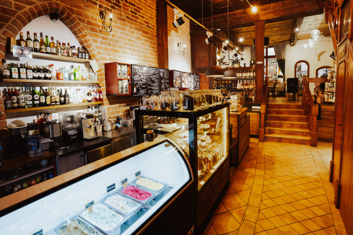 Rynek Staromiejski 19